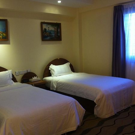 City Star Hotel Yangon Exteriör bild