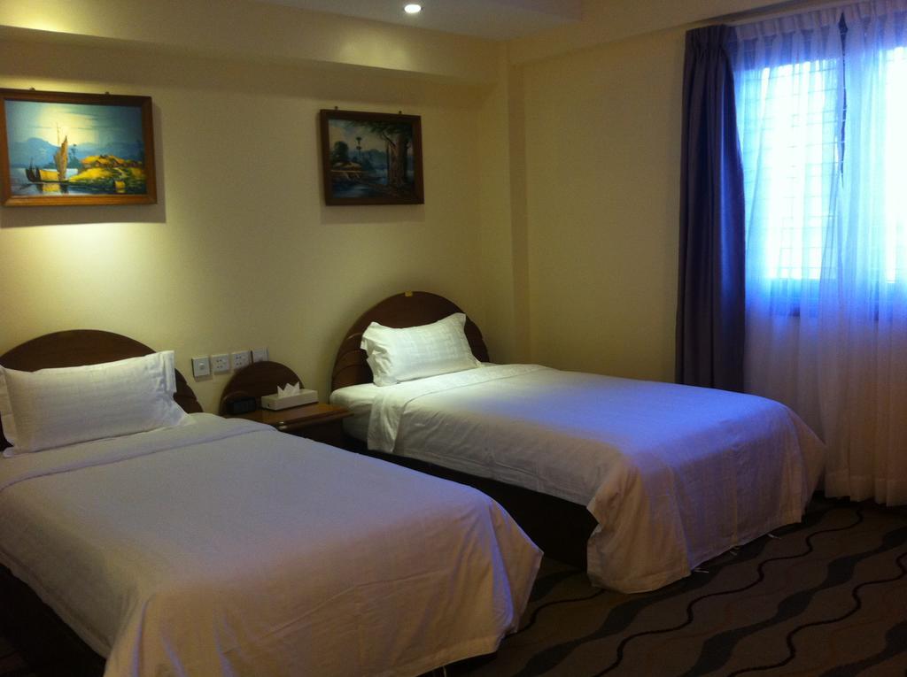City Star Hotel Yangon Exteriör bild