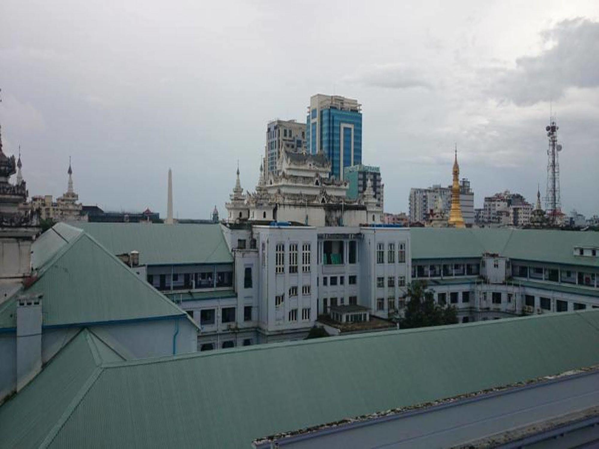 City Star Hotel Yangon Exteriör bild